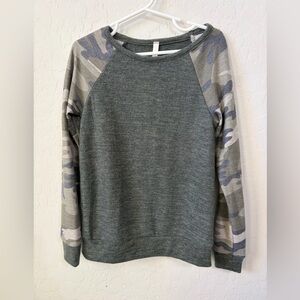 Kids Long Sleeve Raglan Tee with Camouflage Sleeves - Gray